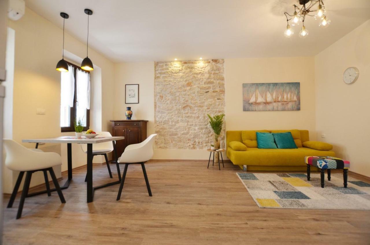 Bruno Apartment Ровин Екстериор снимка