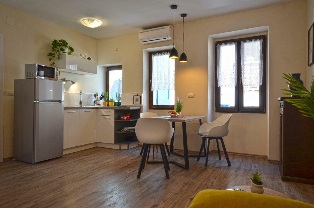 Bruno Apartment Ровин Екстериор снимка