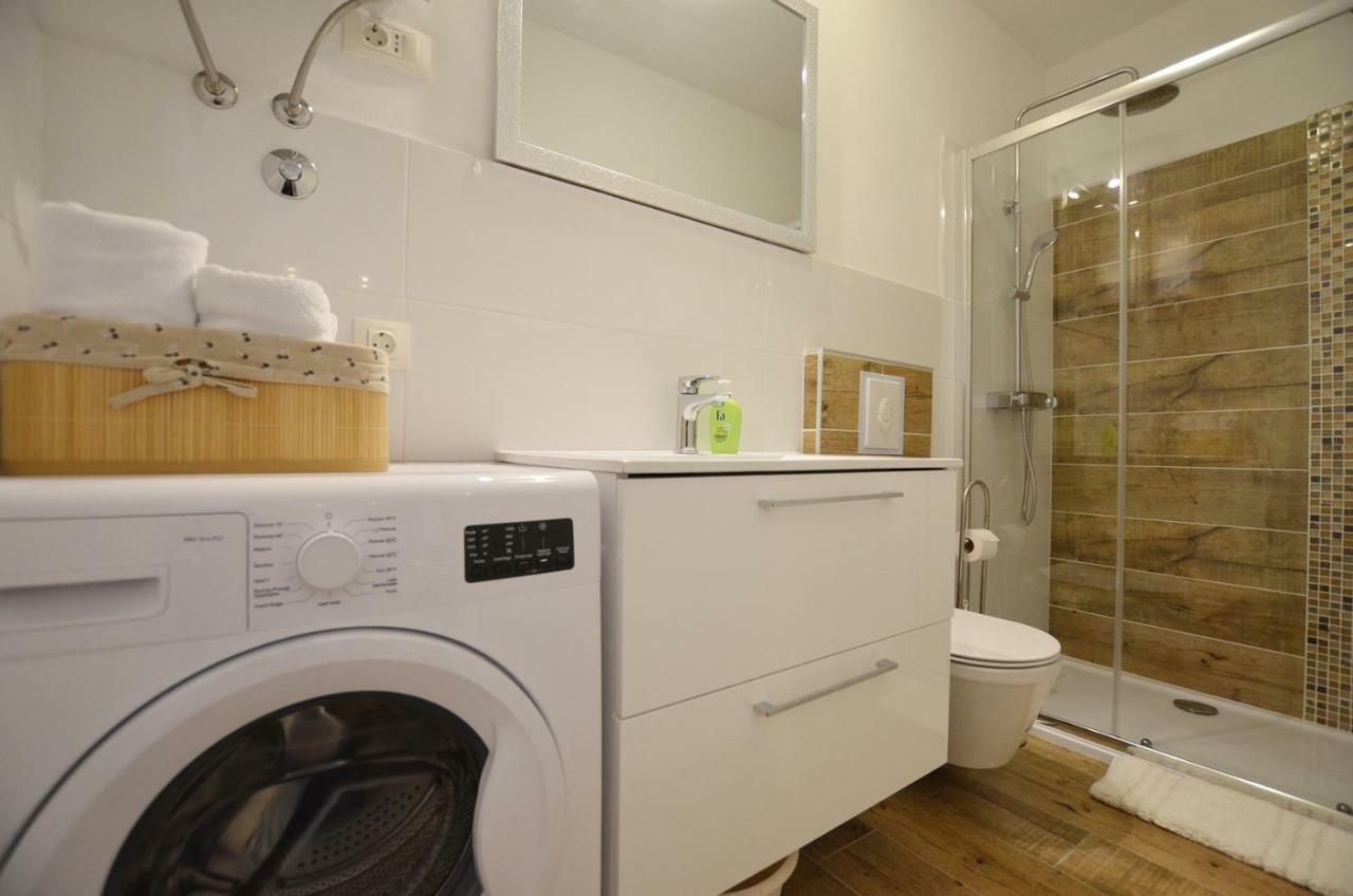 Bruno Apartment Ровин Екстериор снимка